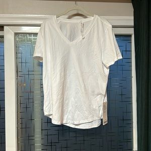Lululemon Love V-neck t shirt